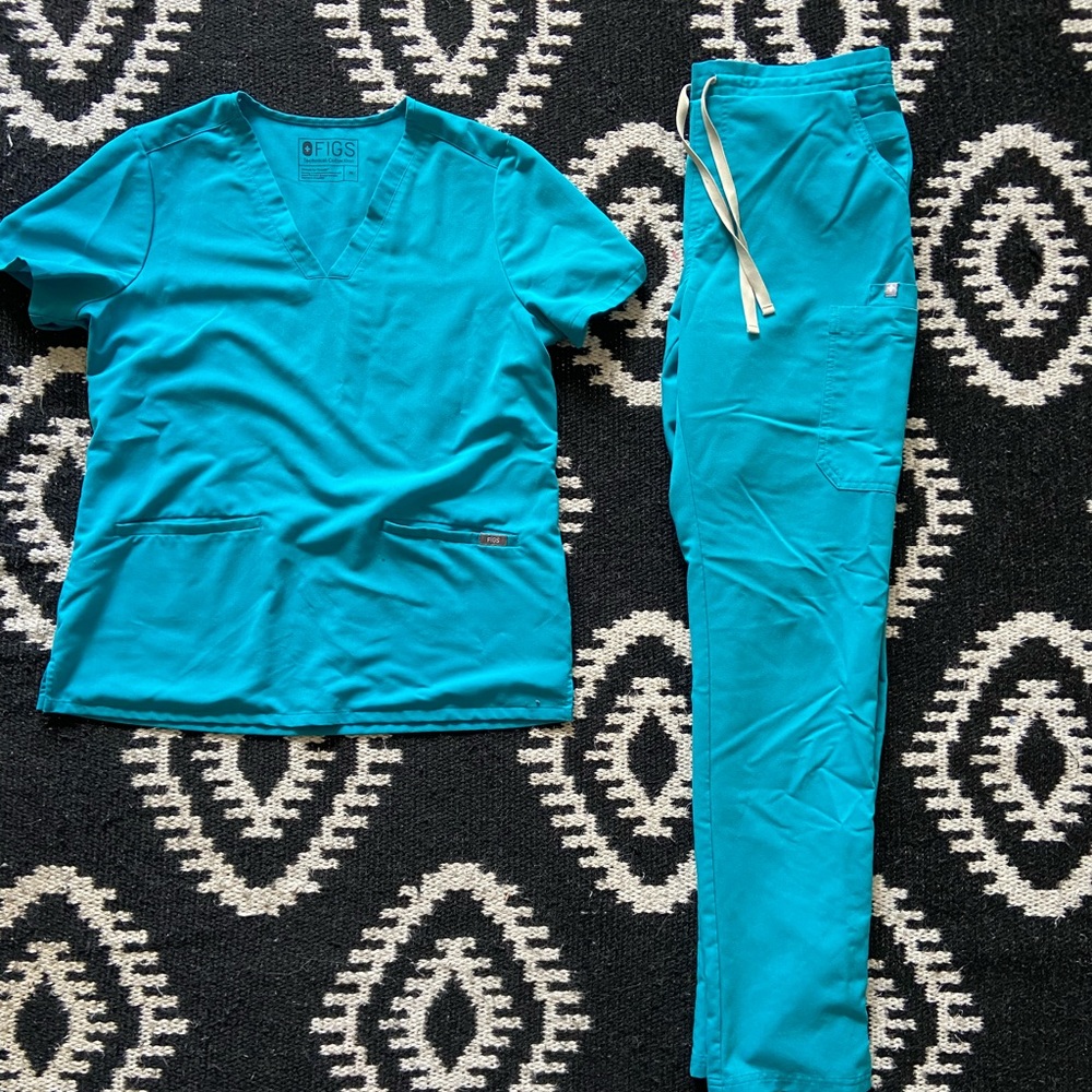 FIGS scrubs